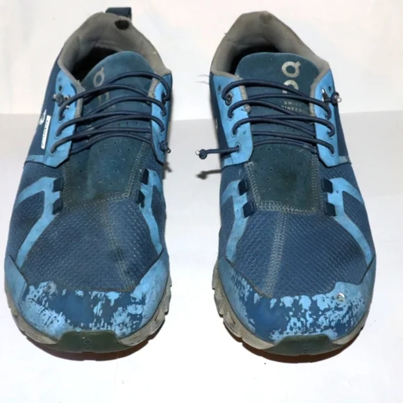 On CLOUD ON running TEAL SNEAKERS - Picture 3 of 9